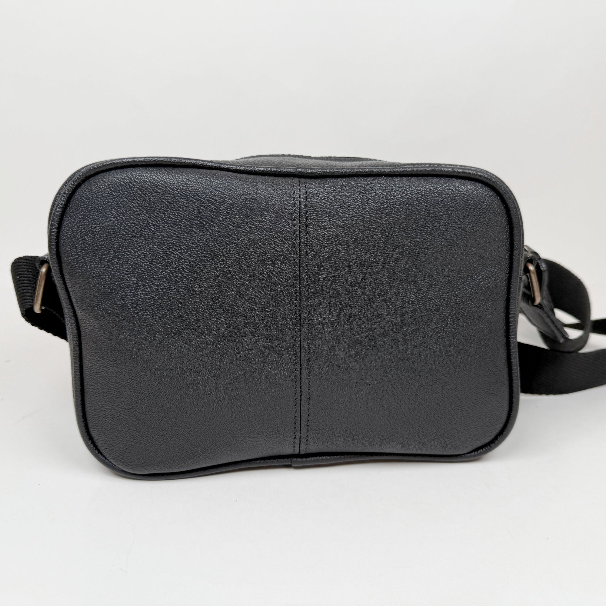 Fly London gary black bag