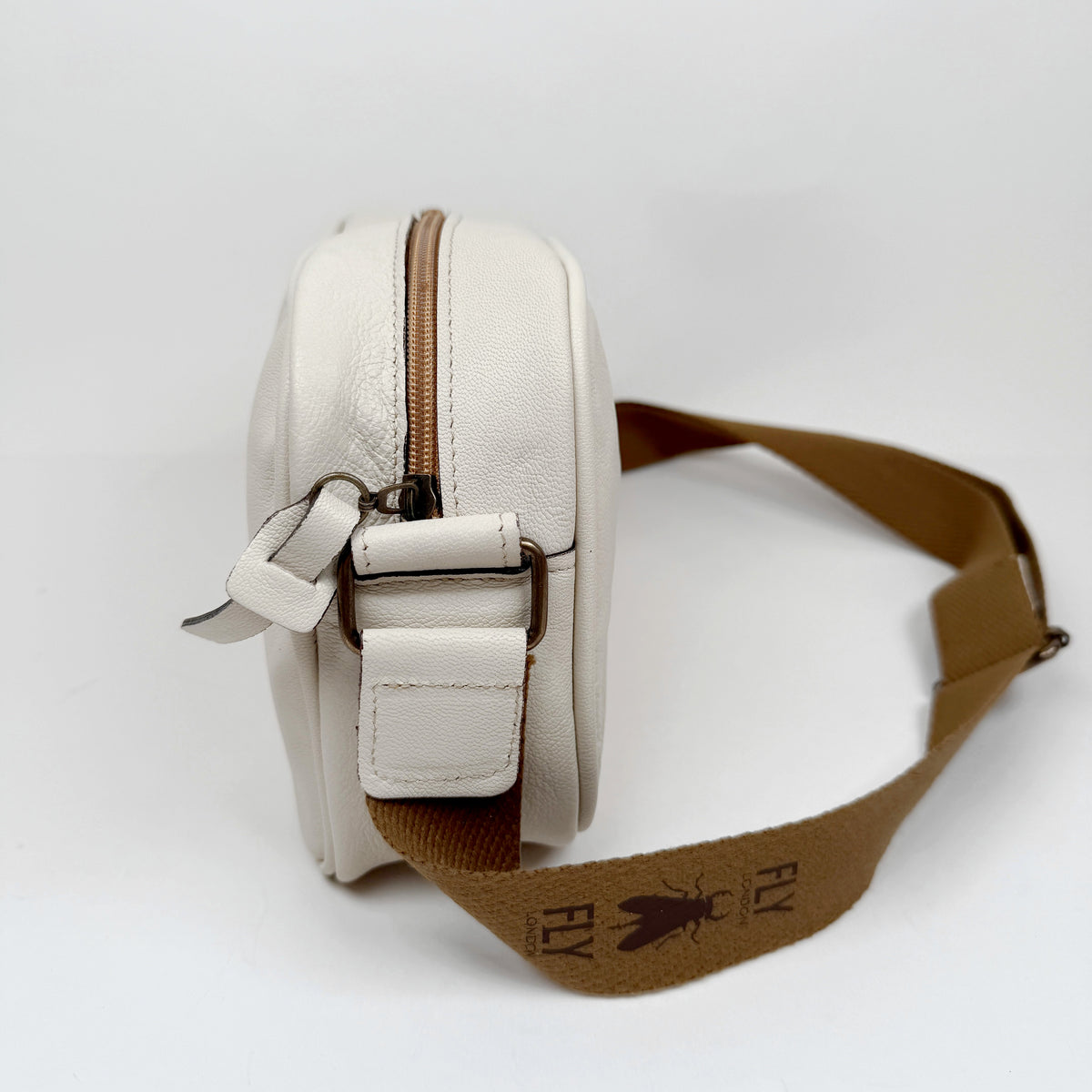 Fly London Gary off white bag Fly London