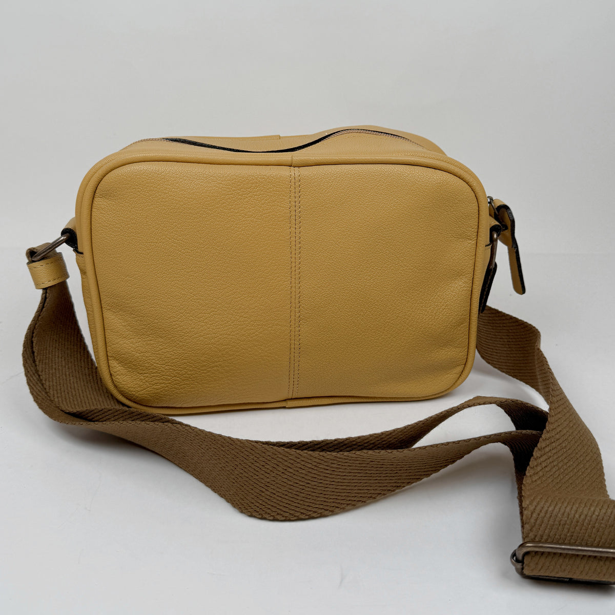 Fly London gary bumble bee bag