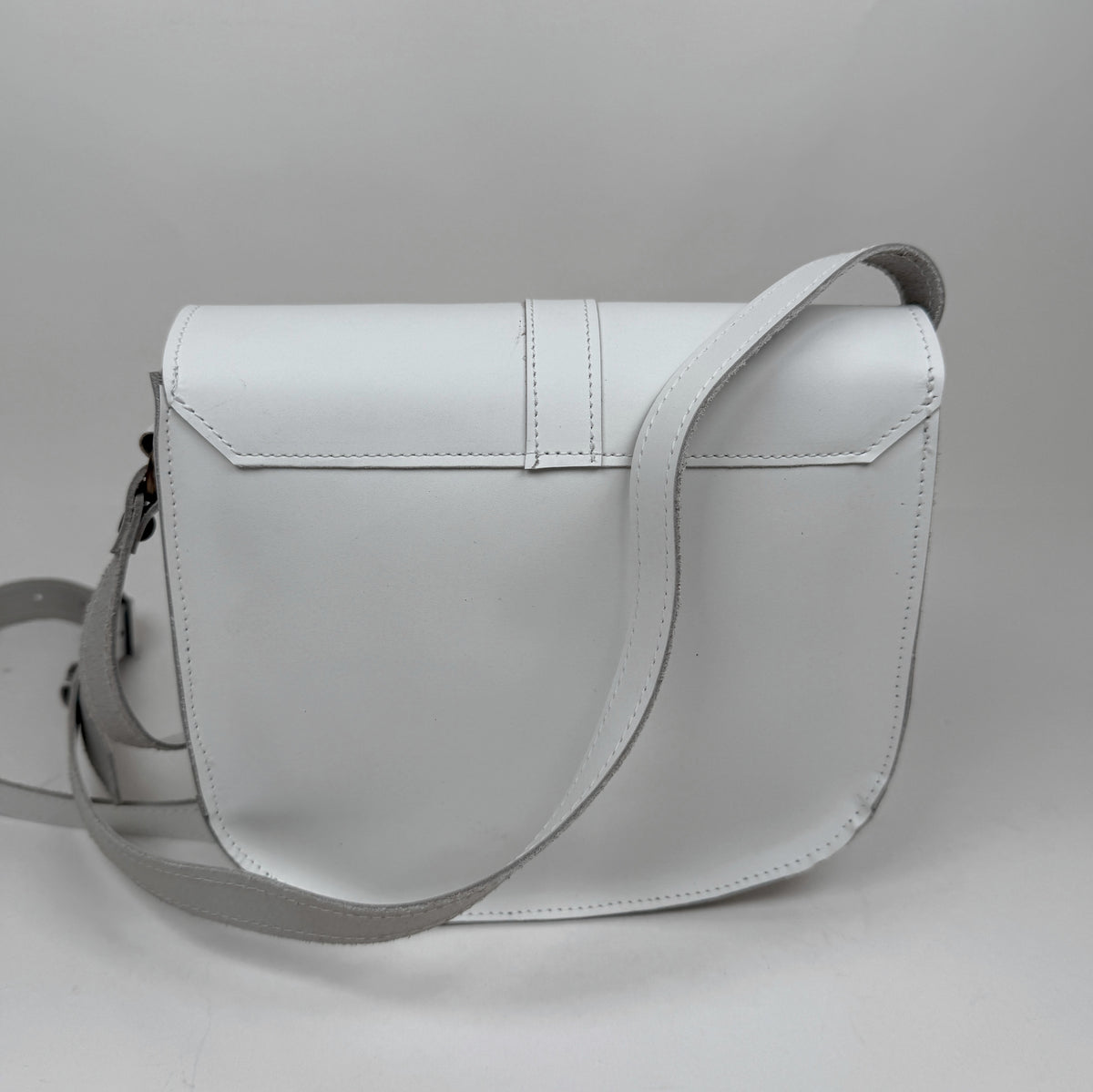 Fly London glou white bag