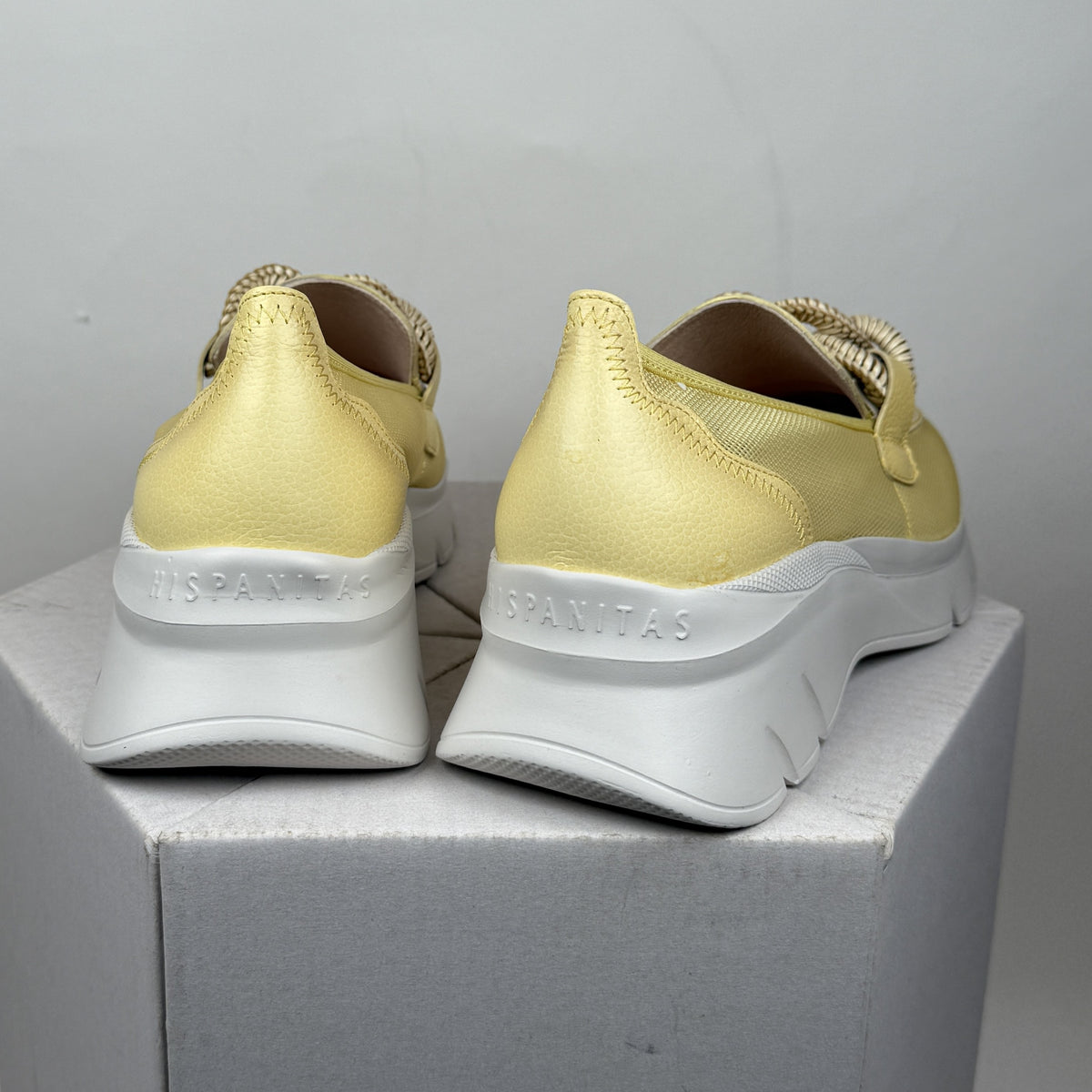 Hispanitas godello banana last size 37