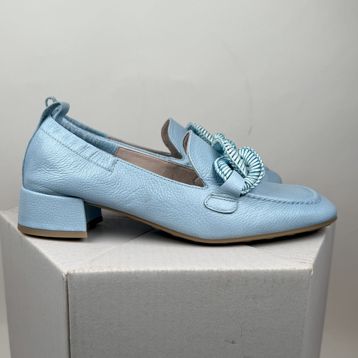 Hispanitas barbera celeste