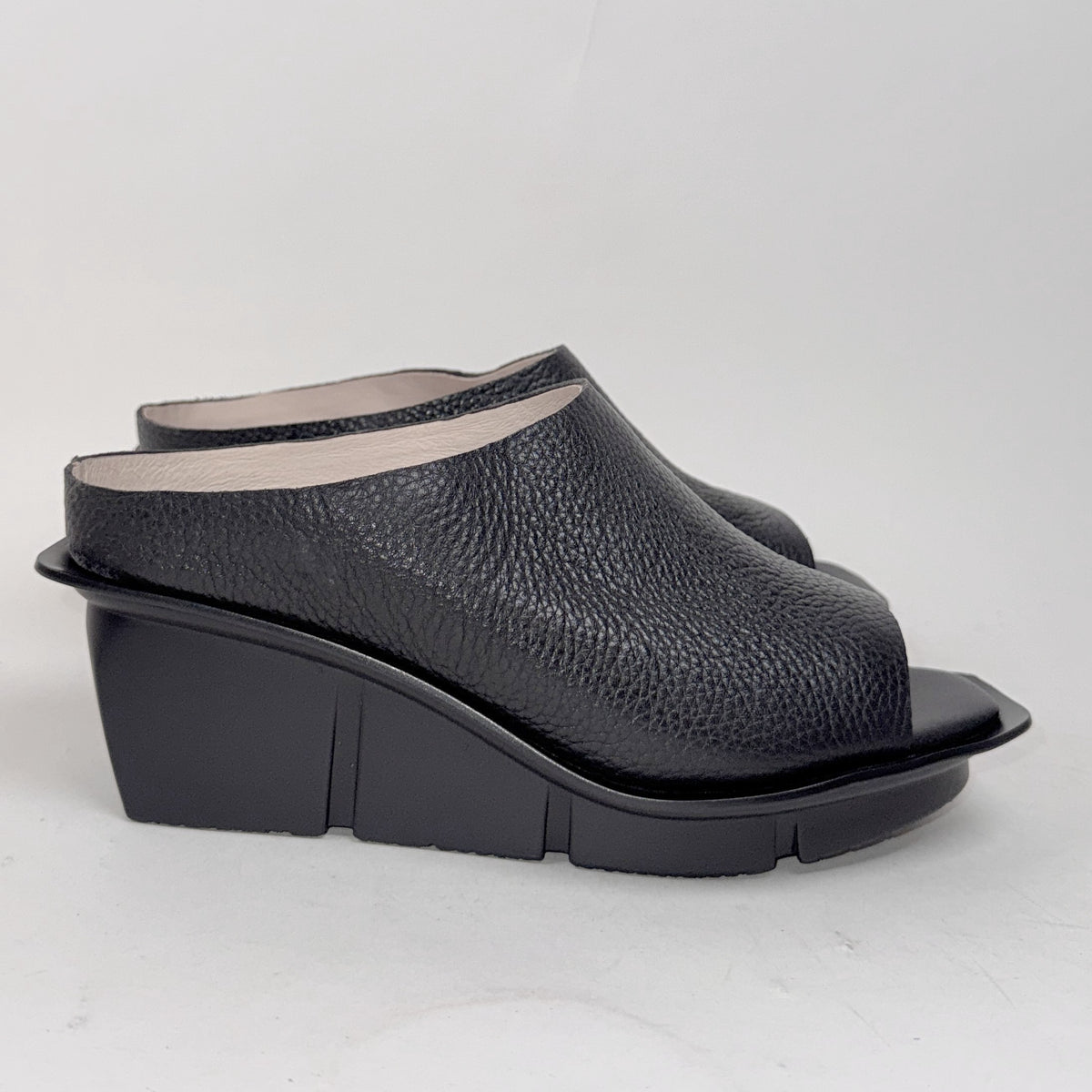 Nu by Neo Fiora black Nu by Neo