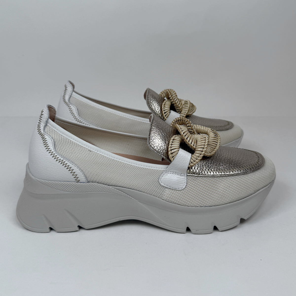 Hispanitas godello white cava last sizes 36, 37