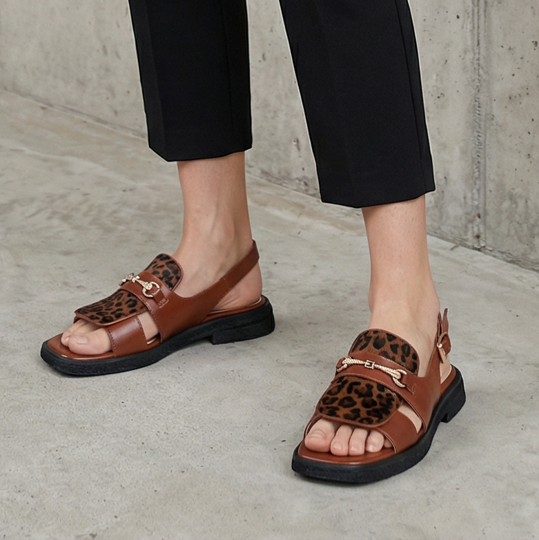 Mila Raine bline tan