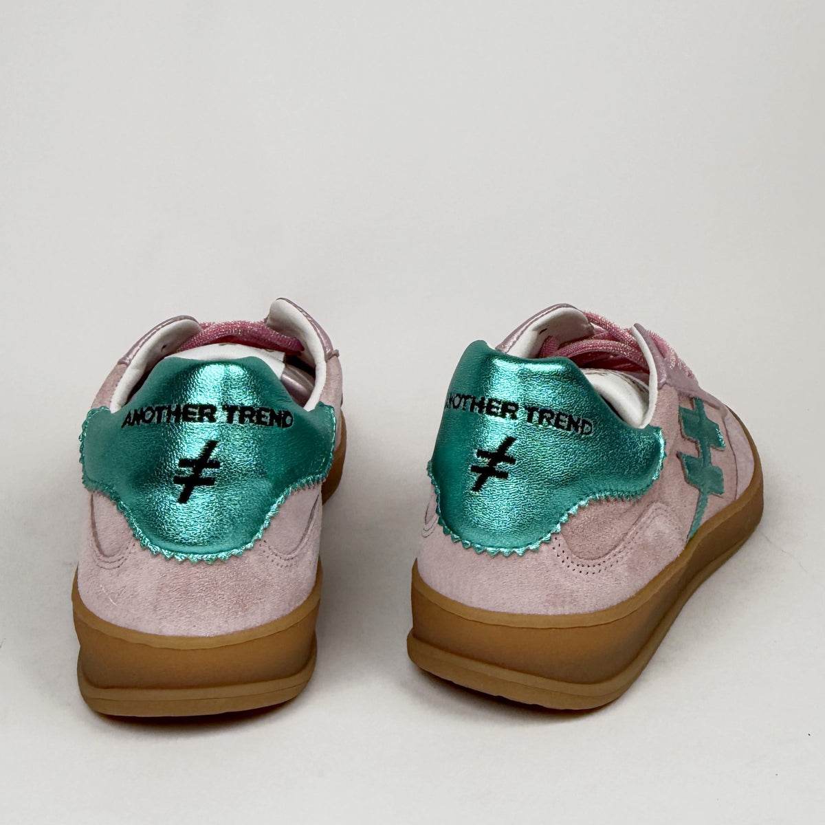 Another Trend rose Another Trend